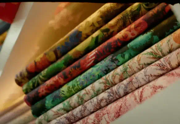 هنا لبعضنا البعض