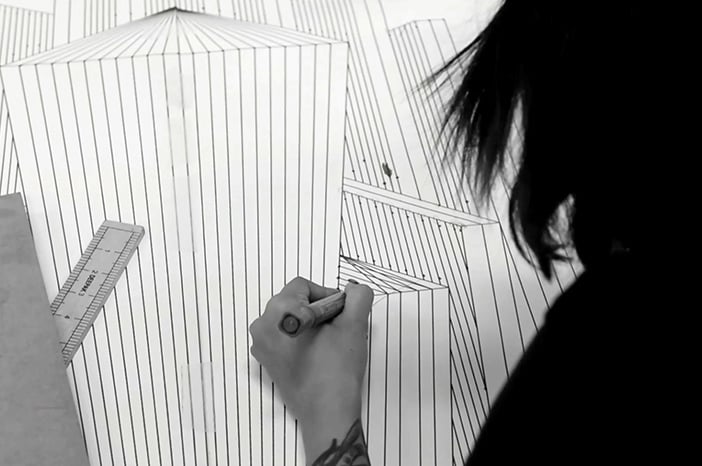 الفن بالخيوط